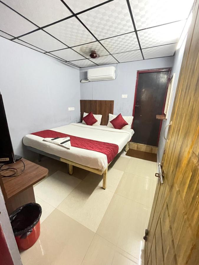 Skyry Hotel Iyyapanthangal Chennai Eksteriør bilde